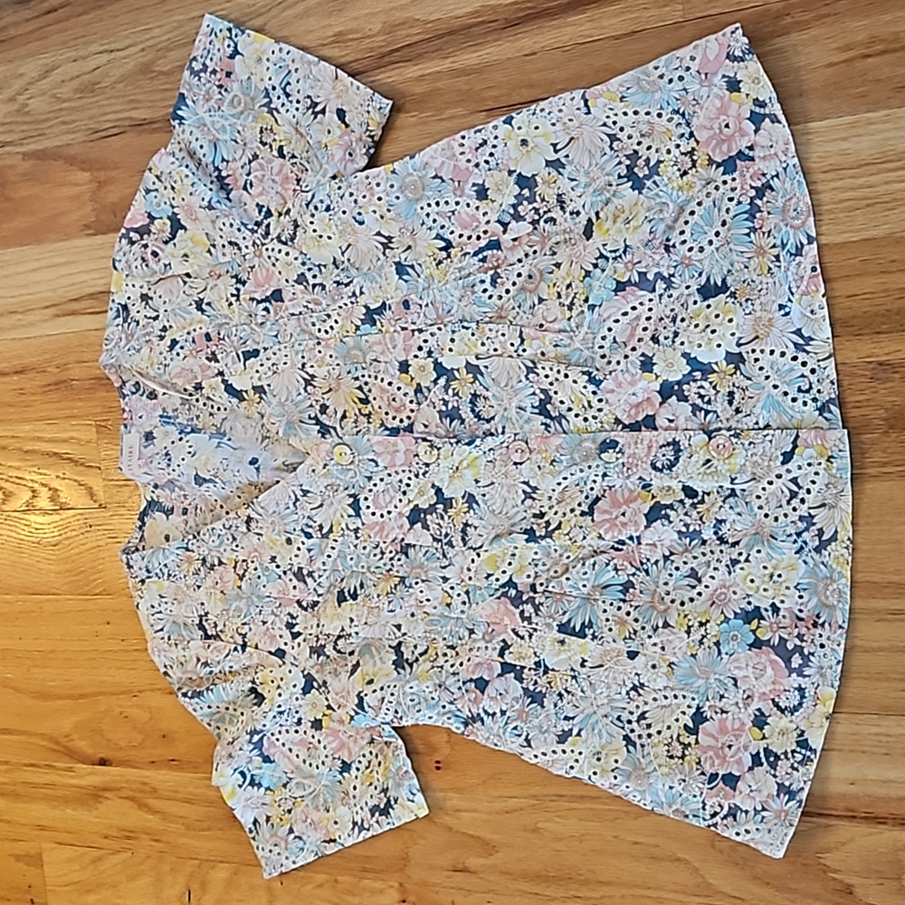 Solitaire Button Down Eyelet Blouse Never Worn - image 1